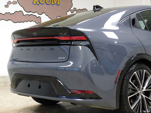 Used 2024 Toyota Prius XLE image 86