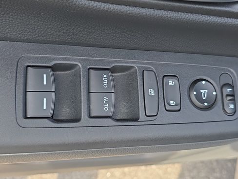 Used 2023 Honda CR-V Sport image 26