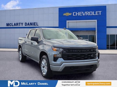 Used 2023 Chevrolet Silverado 1500 Custom RWD image 1