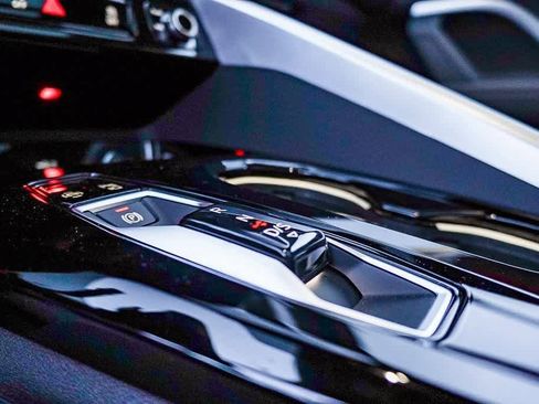 New 2025 Audi Q5 Premium Plus image 25