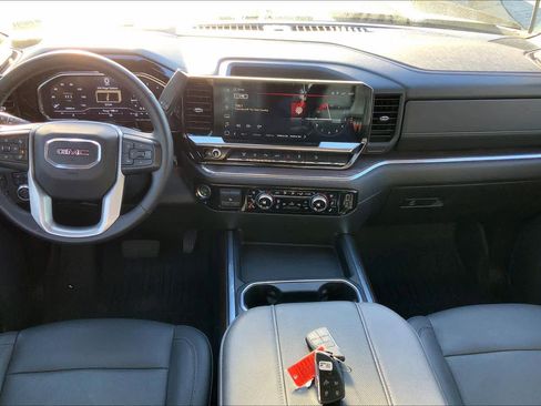 Used 2024 GMC Sierra 2500 SLT w/ SLT Premium Package image 16