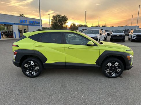 Used 2024 Hyundai Kona SEL AWD/4WD image 11