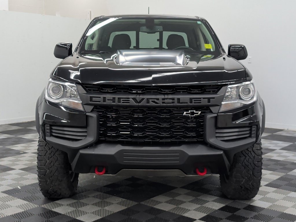 Used 2022 Chevrolet Colorado ZR2 w/ ZR2 Midnight Special Edition AWD/4WD image 2