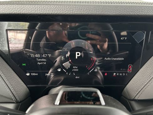New 2026 GMC Yukon Denali w/ Denali Reserve Package AWD/4WD image 17