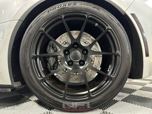 Used 2014 Chevrolet Corvette Stingray Z51 Convertible 2D w/ 3LT Preferred Equipment Group image 31