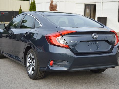 Used 2018 Honda Civic LX image 4