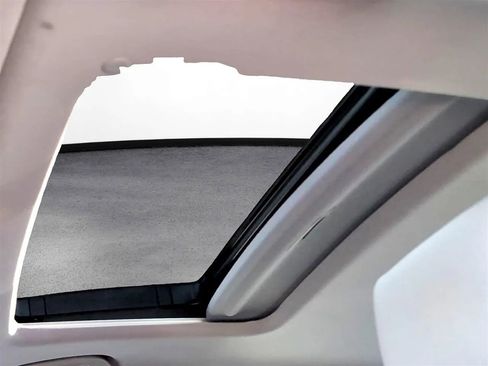 Used 2019 Honda Accord EX-L image 21