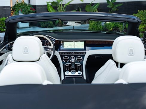 Used 2020 Bentley Continental GT AWD/4WD image 11