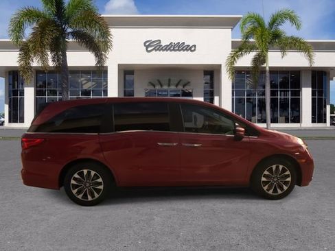 Used 2023 Honda Odyssey EX-L image 16