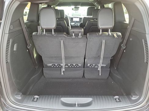 New 2026 Chrysler Pacifica Select FWD image 8