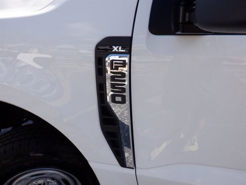 Used 2024 Ford F250 XL w/ FX4 Off-Road Package AWD/4WD image 24