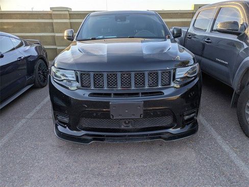 Used 2019 Jeep Grand Cherokee SRT image 6