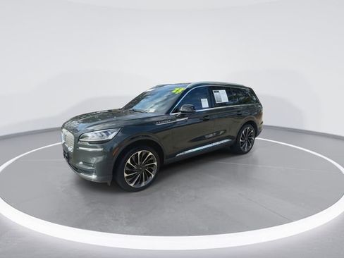 Used 2023 Lincoln Aviator Reserve w/ Equipment Group 201A image 4