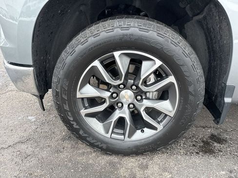 Used 2023 Chevrolet Silverado 1500 LT image 10