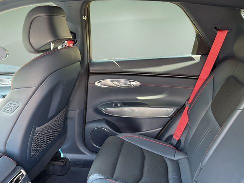 Used 2025 Genesis GV70 3.5T Sport AWD/4WD image 16