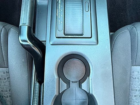 Used 2006 Ford Mustang V6 image 21