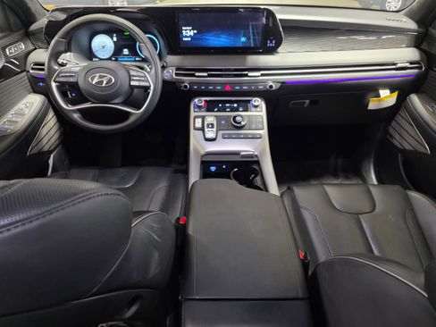 Used 2024 Hyundai Palisade Calligraphy image 14