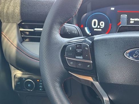 Used 2025 Ford Explorer ST-Line w/ Premium Package image 28