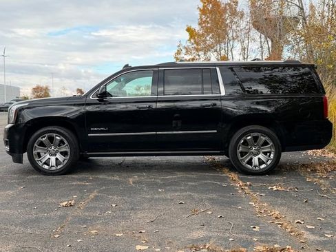 Used 2016 GMC Yukon XL Denali w/ Open Road Package image 4