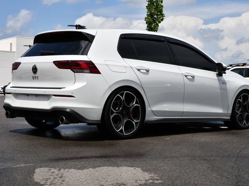 Used 2025 Volkswagen GTI SE FWD image 10