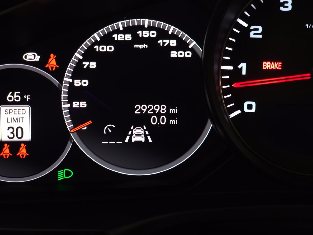 Used 2022 Porsche Panamera 4S AWD/4WD image 23