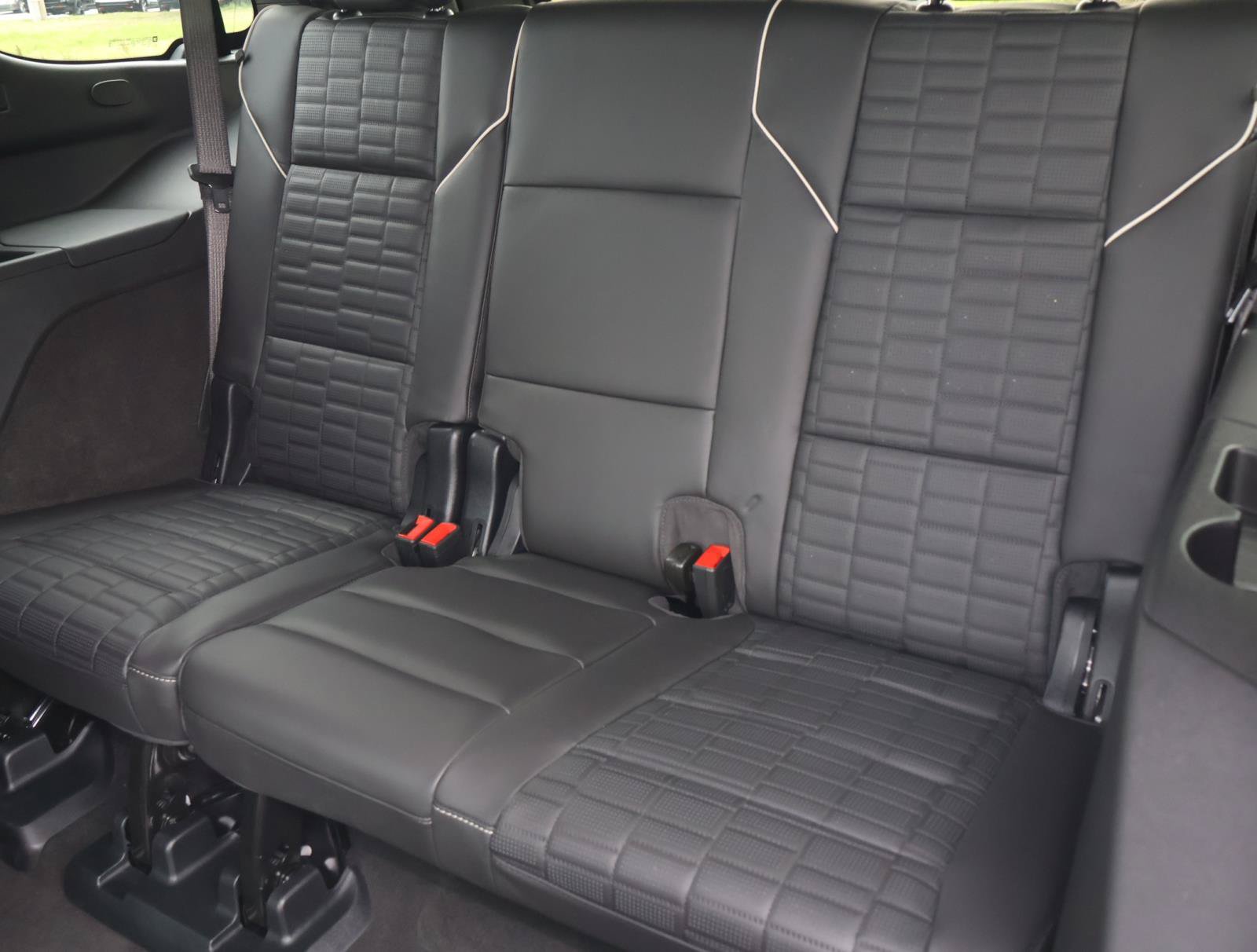 Certified 2026 Cadillac Escalade Platinum Sport w/ LPO, Floor Liner Package RWD image 29