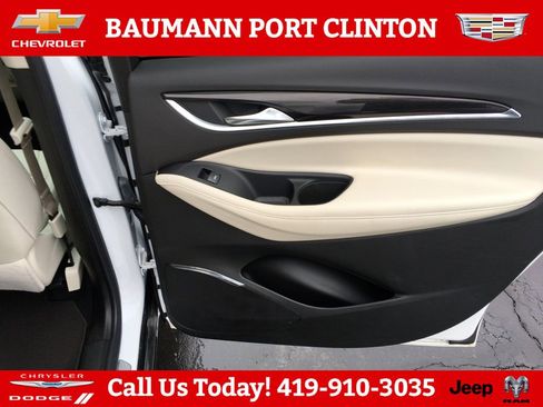 Used 2024 Buick Enclave Essence w/ Sport Touring Edition AWD/4WD image 14