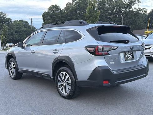 Certified 2025 Subaru Outback Premium AWD/4WD image 5