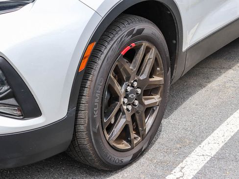 Used 2020 Chevrolet Blazer LT w/ Redline Edition FWD image 4
