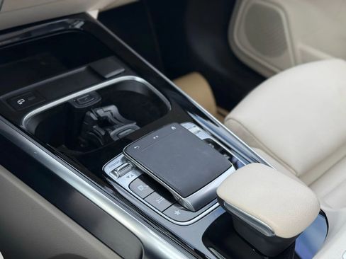 Used 2020 Mercedes-Benz GLB 250 4MATIC image 17