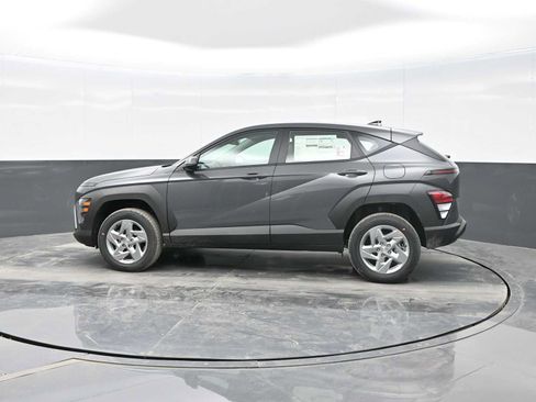 New 2026 Hyundai Kona SE image 5