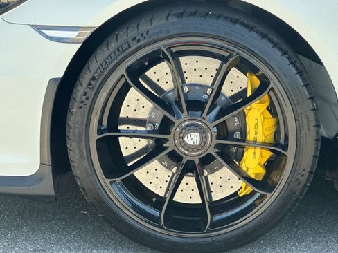 Certified 2016 Porsche 911 R RWD image 42
