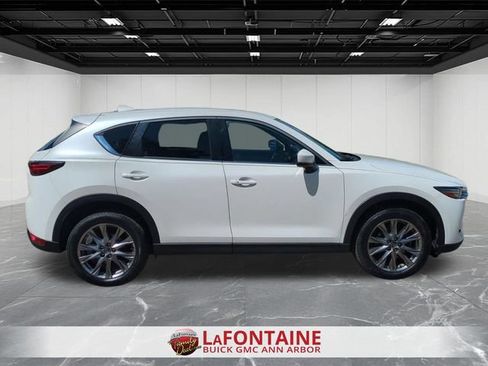 Used 2019 MAZDA CX-5 Signature AWD/4WD image 9