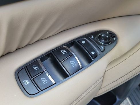 Used 2023 Nissan Armada SL w/ Captain's Chairs Package image 19