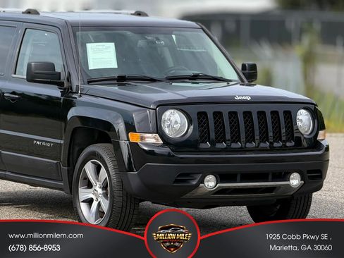 Used 2017 Jeep Patriot High Altitude AWD/4WD image 15
