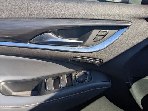 Used 2024 Buick Enclave Premium image 24