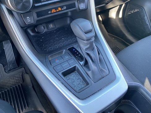 Used 2025 Toyota RAV4 LE image 25