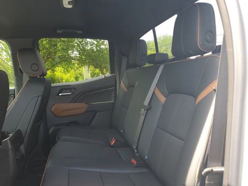 New 2026 GMC Canyon AT4 w/ Nightfall Edition AWD/4WD image 9