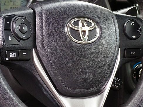 Used 2014 Toyota Corolla LE FWD image 22