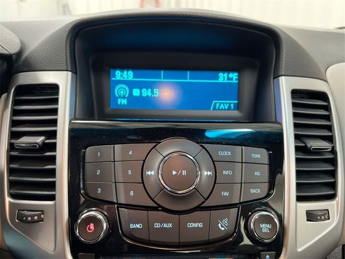 Used 2015 Chevrolet Cruze LS image 14