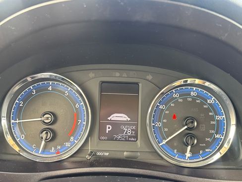 Used 2017 Toyota Corolla LE image 20