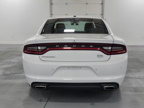 Used 2022 Dodge Charger SXT image 8