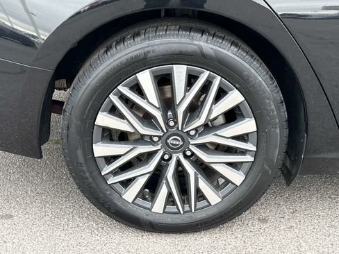 Used 2024 Nissan Altima 2.5 SV image 7