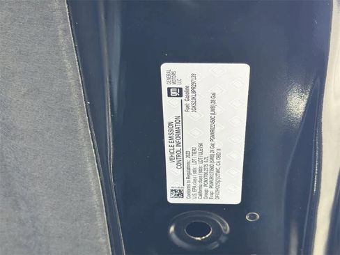 Used 2023 GMC Yukon XL Denali image 10