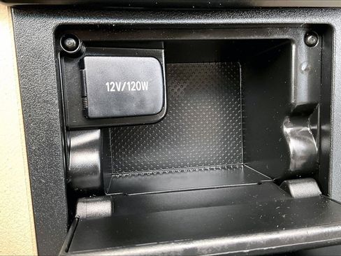 Used 2012 Toyota Camry LE image 31