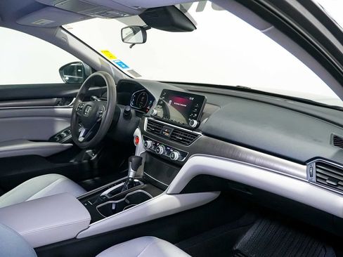 Used 2020 Honda Accord LX image 16