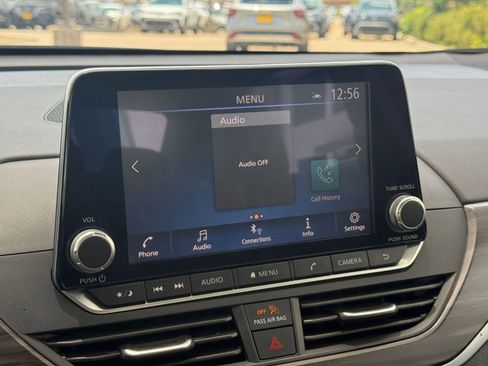 Used 2025 Nissan Altima 2.5 SV FWD image 20