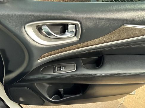 Used 2013 INFINITI JX35 AWD w/ Premium Pkg image 22