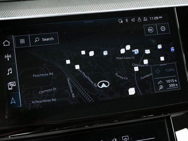 Used 2024 Audi SQ8 e-tron Premium Plus w/ Black Optic Package AWD/4WD image 17