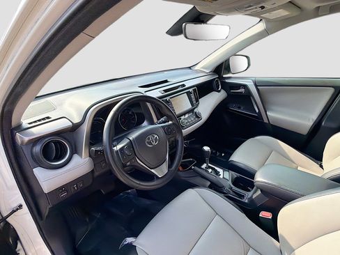 Used 2016 Toyota RAV4 Limited image 24